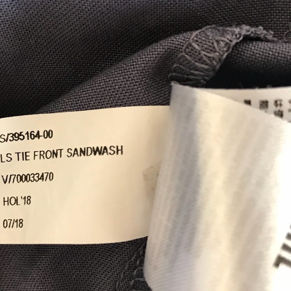 Banana Republic LS front tie sand wash top sz S - Picture 7 of 7